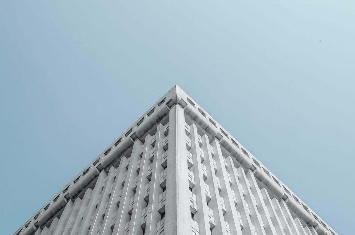 伊卡尔迪罚点球被扑因对手违例重罚，第二次主罚又被扑