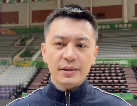 华体会官网下载-杨鸣：青岛的实力没有因杨瀚森离开而下降；赵继伟今晚不会出战